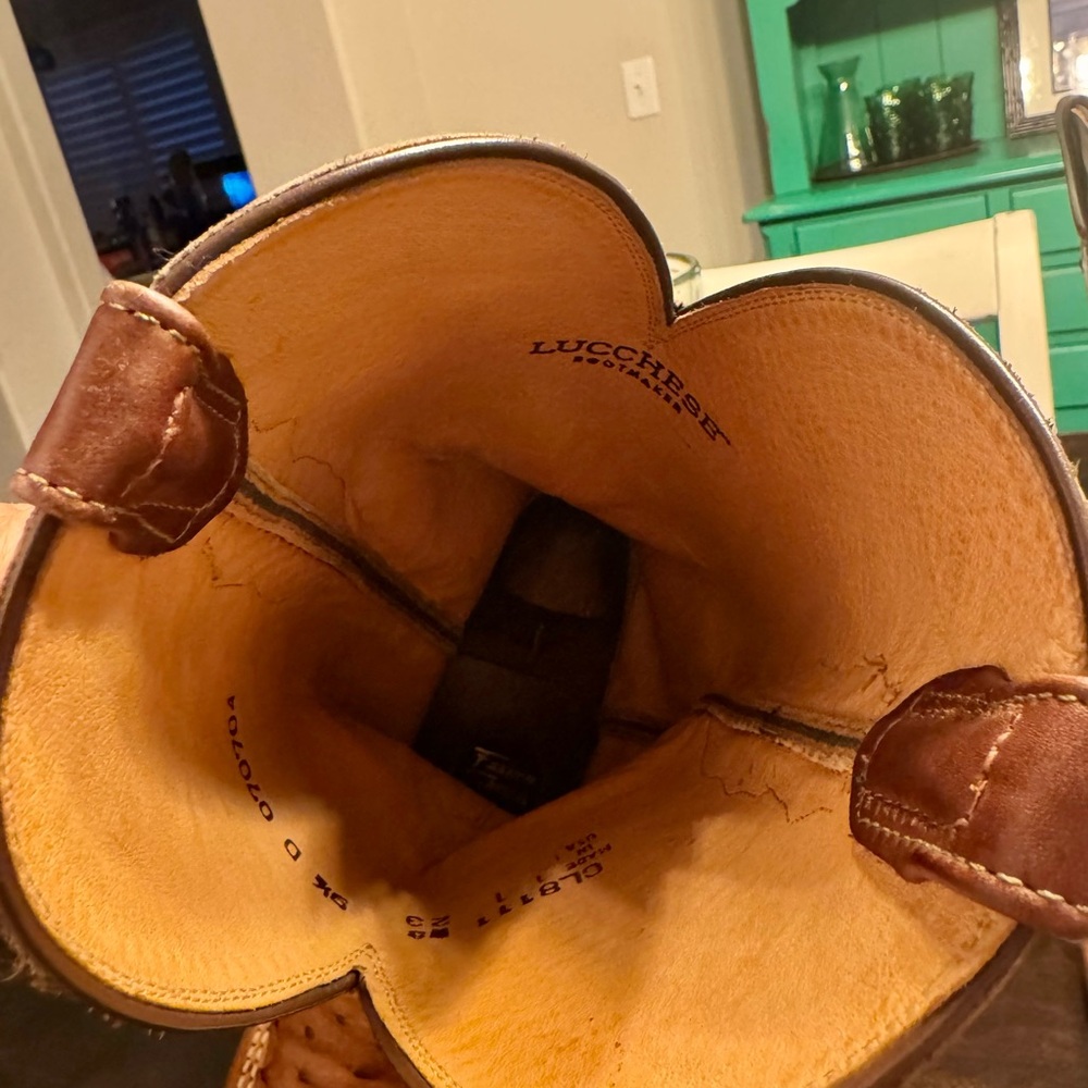 Lucchese full quil ostrich, custom boots 9 1/2 D.